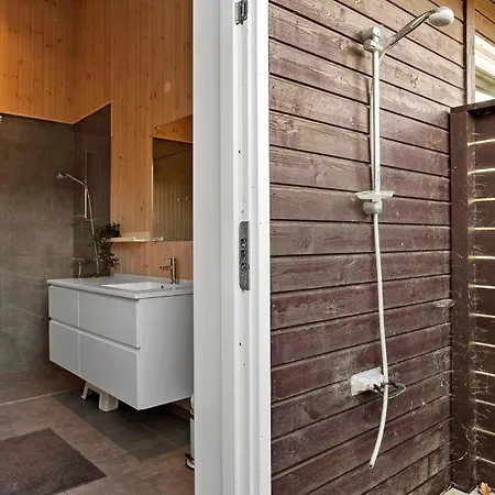 بيت للعطل 5 Bedroom Awesome In